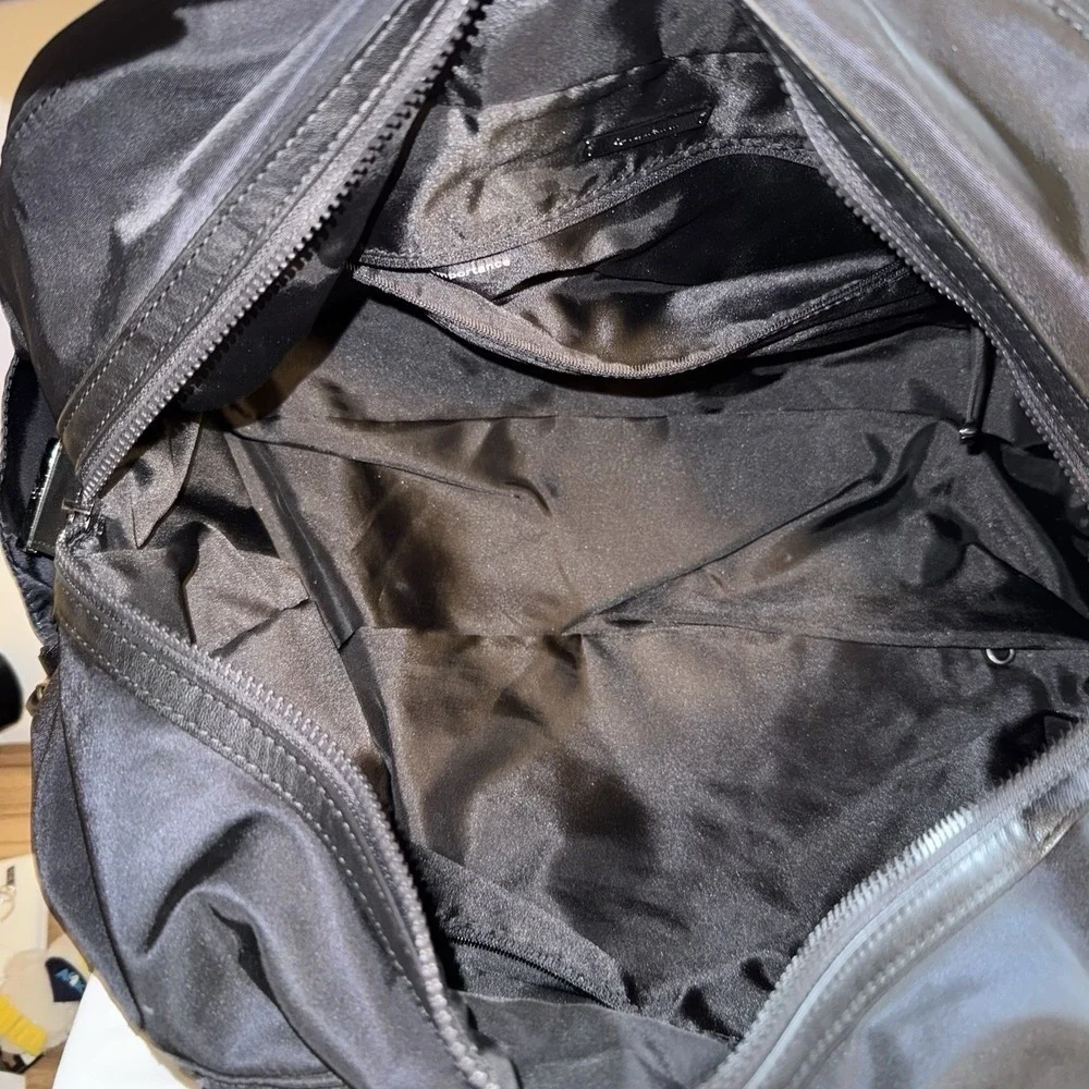 Lululemon Out Of Range Black Duffle Overnight Gym Weekender Bag Unisex
